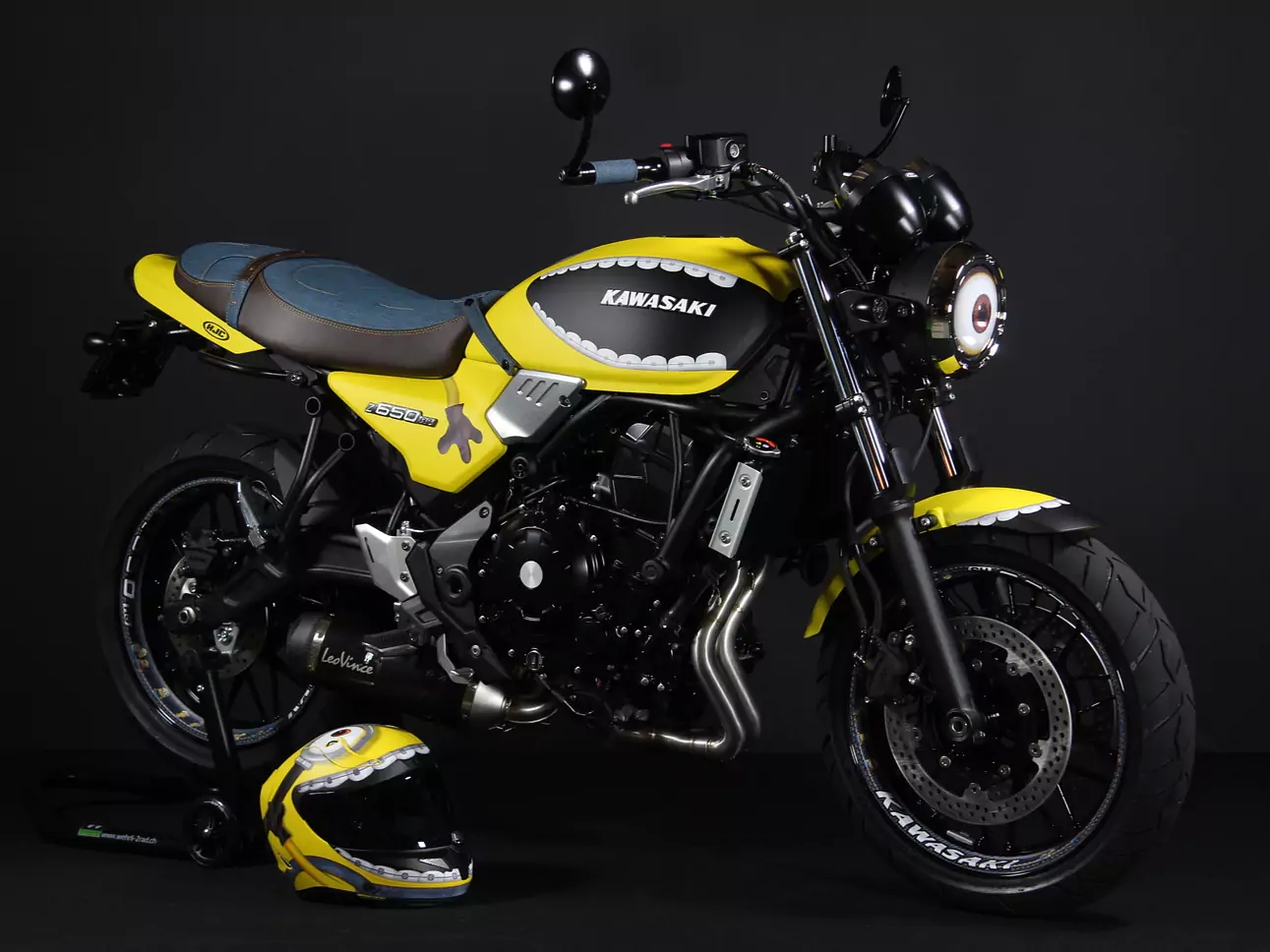 Kawasaki Z650RS Minions