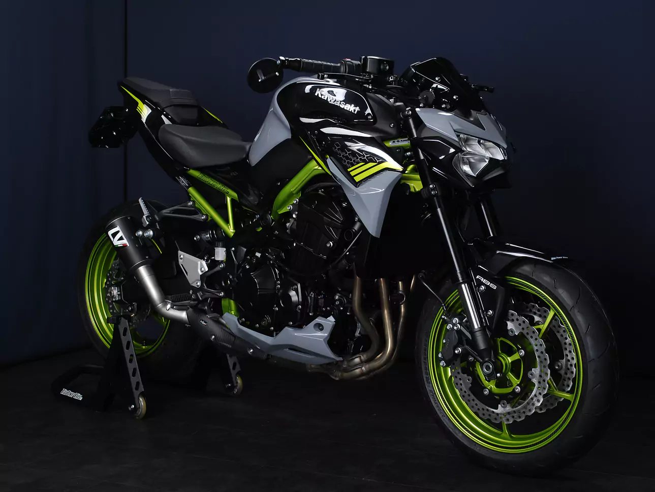 Kawasaki Z900 Sonderlackierung grau